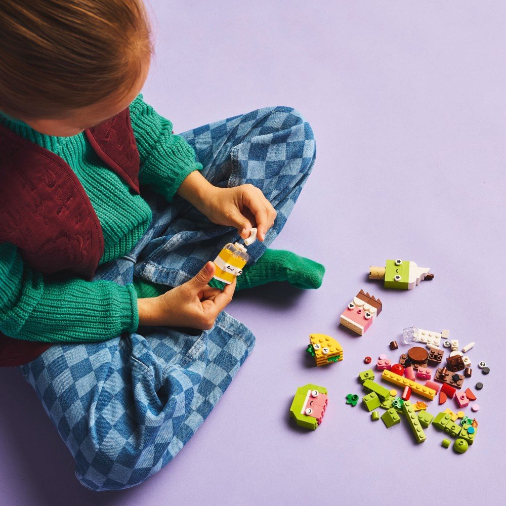 Lego Classic Creative Food Friends - 7