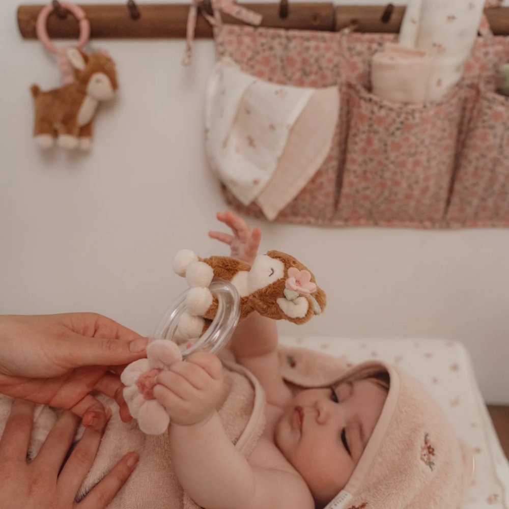 Little Dutch Υφασμάτινη Κουδουνίστρα Ελαφάκι με Κρίκο Fairy Garden - 4