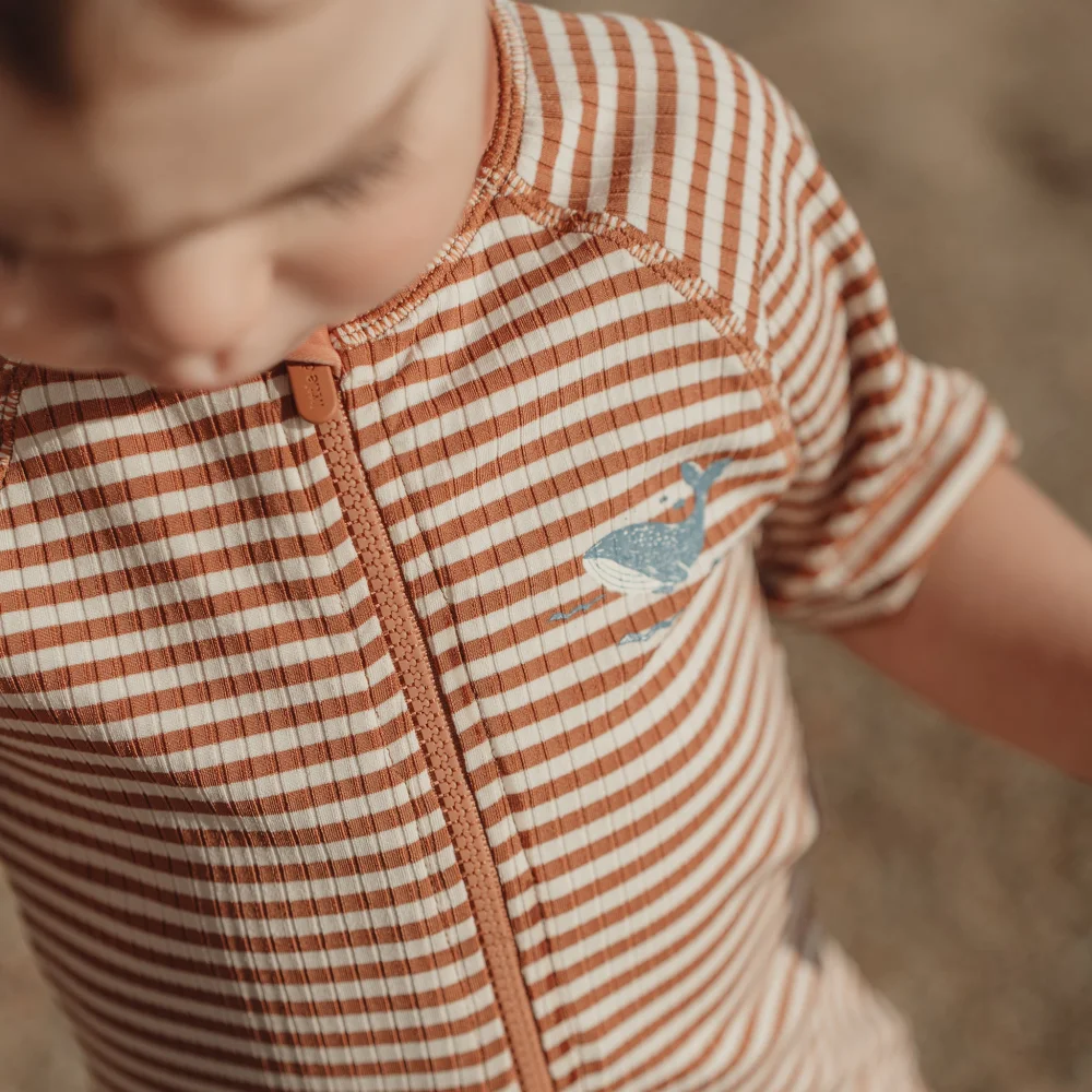 Little Dutch Ολόσωμο Κοντομάνικο Μαγιό Ocean Brown Stripes 6-12 μηνών - 5