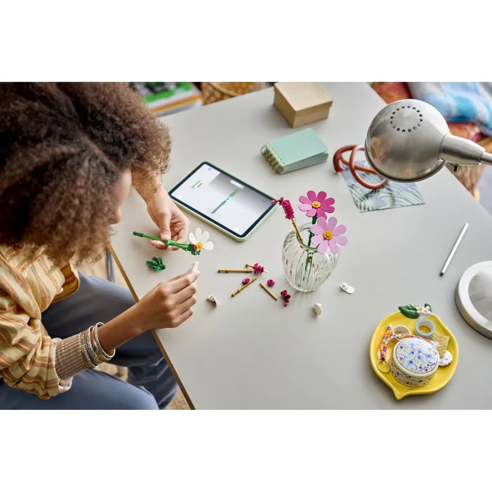 Lego Botanicals Cosmos Flowers - 8
